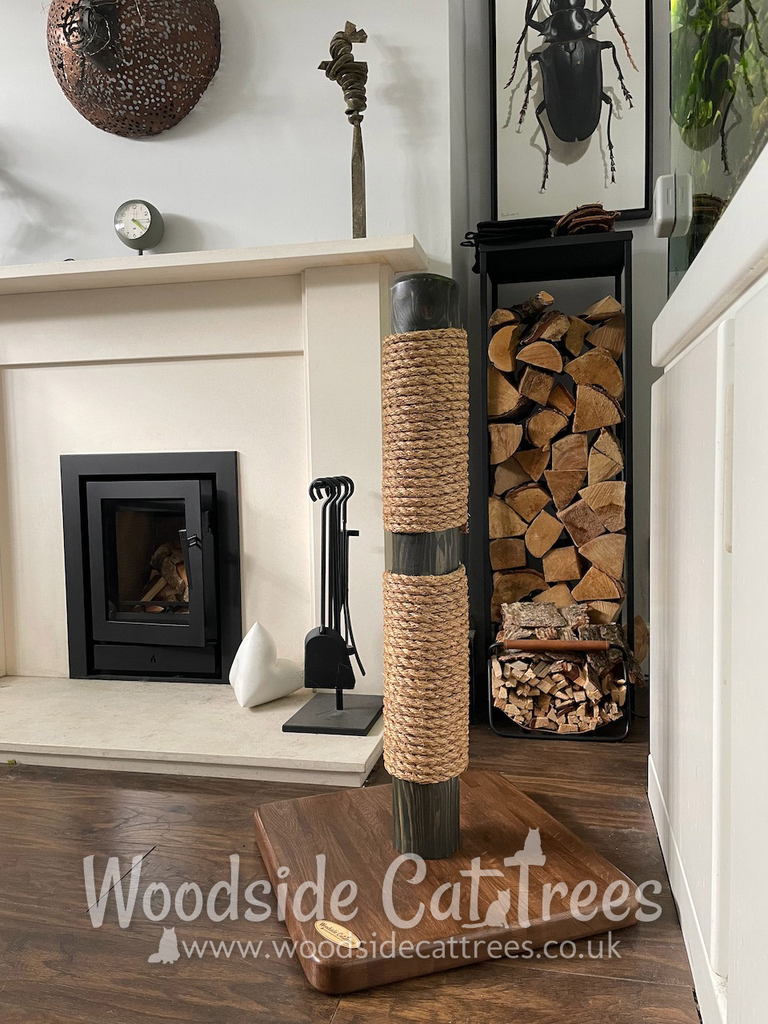 solid-wood-cat-scratch-post-proto-001.webp
