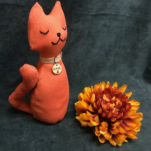 cat-doorstops-01-side-ginger.webp