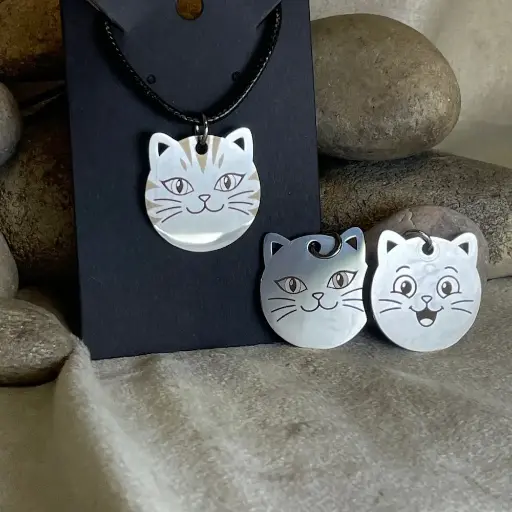Metal Cat Head Necklace